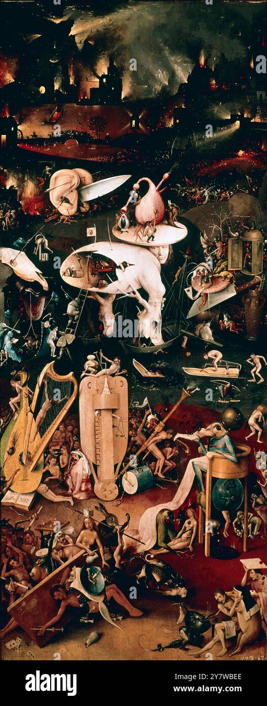 The Garden of Earthly Delights: Hell, Right Wing of triptych, c.1500 (olio su tavola) Artist Bosch, Hieronymus (c.1450-1516) Location Prado, Madrid, Spagna Hieronymus Bosch, anche Jeroen Bosch, Jerome Bosch, (c.. 1450 – agosto 1516) è stato un pittore olandese del XV e XVI secolo. Molte delle sue opere descrivono il peccato e i difetti morali umani. Bosch usò immagini di demoni, animali e macchine metà umani per evocare paura e confusione per ritrarre il male dell'uomo. Le opere contengono un uso complesso, altamente originale, fantasioso e denso di figure simboliche e iconografia, alcune delle quali erano oscure ev Foto Stock