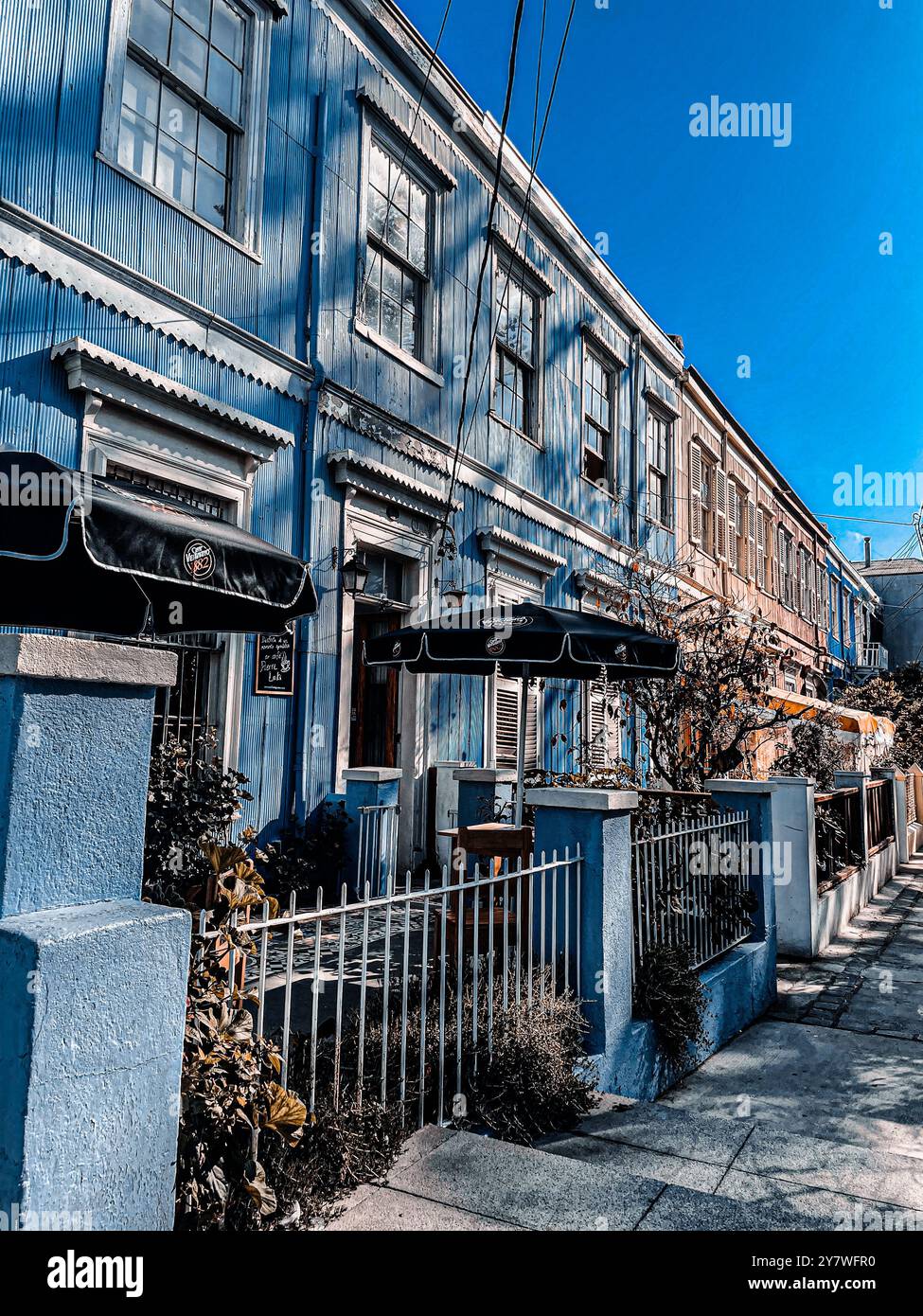 Passeggiando per le strade di Cerro Alegre, Valparaiso Foto Stock