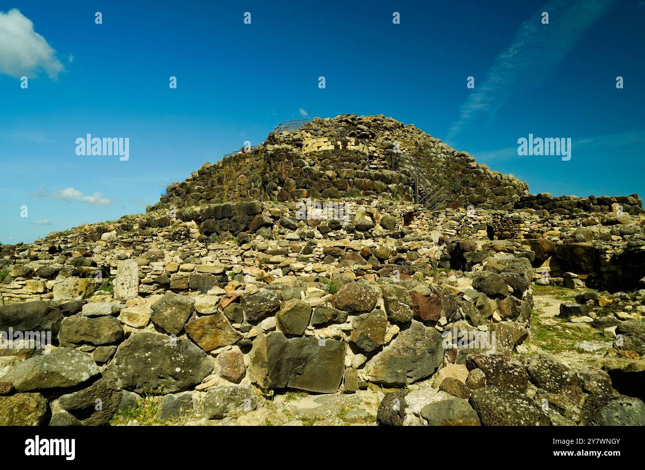 Area archeologica Nuraghe di Barumini. Sito patrimonio dell'umanità dell'UNESCO. Provincia del Sud Sardegna, Italia Foto Stock