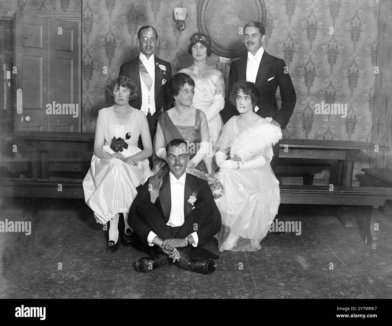 Christ Church Commemoration Ball a Oxford , Inghilterra . Da sinistra a destra ; sig. E L o Sachs ( Segretario onorevole ) , sig . e Lewis , sig . P Barry , sig . C . Anderson , Mrs Johnson , Miss Johnson e Mr G Watson . 30 giugno 1920 Foto Stock