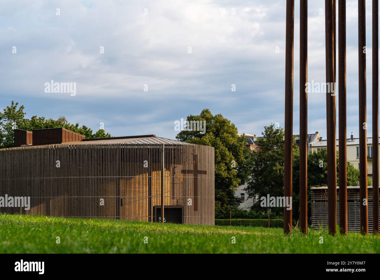 Berlino Germania 2024: Il Memoriale del muro di Berlino su Bernauer Strasse offre numerose reliquie e informazioni sulla storia. Foto Stock