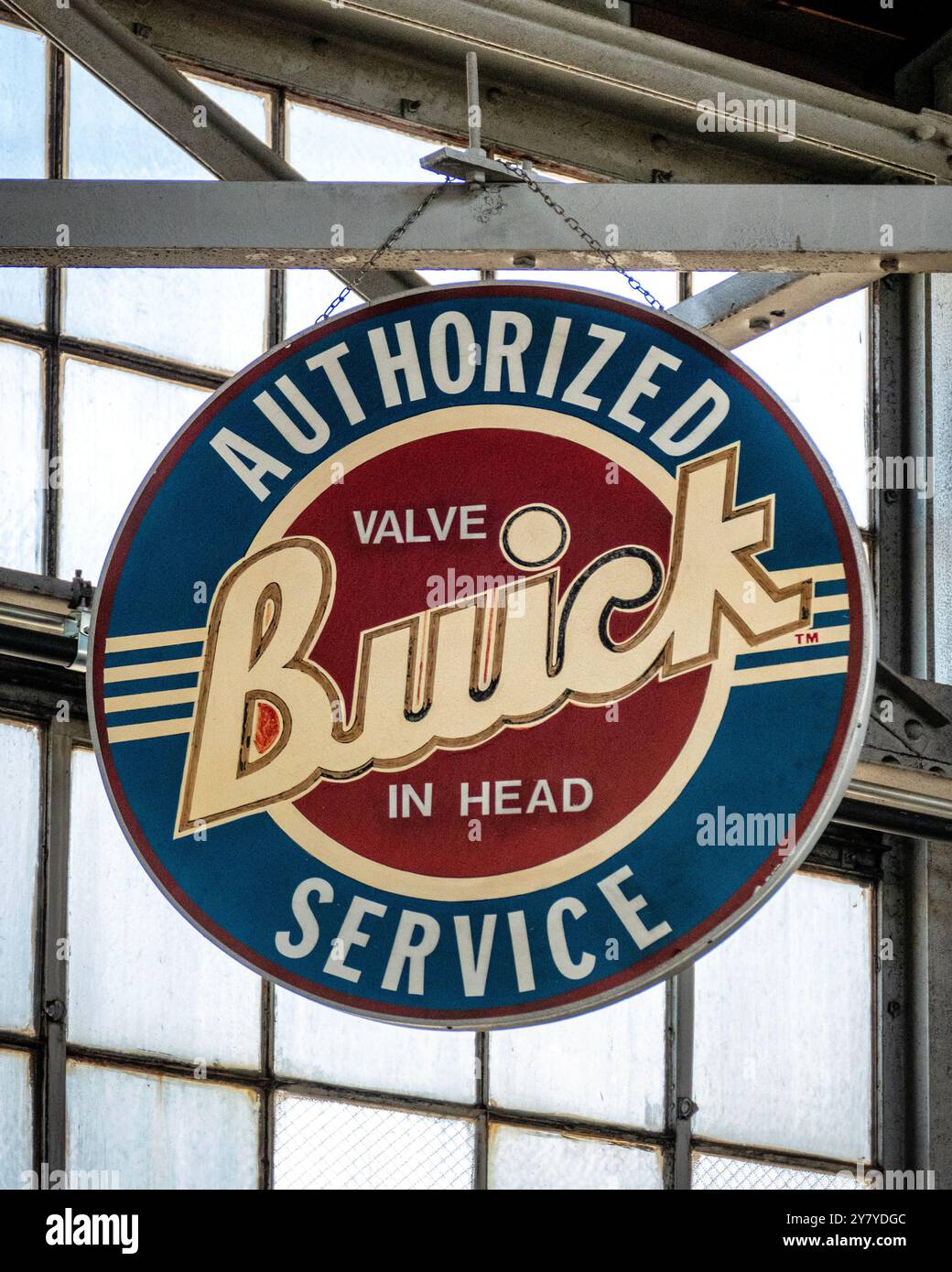 Un cartello per attività all'aperto per la concessionaria Buick Foto Stock