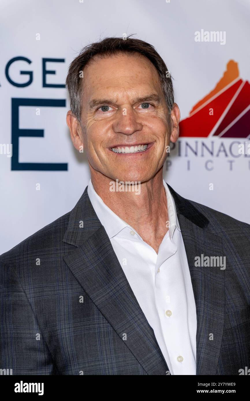 Hollywood, Stati Uniti. 1 ottobre 2024. Il produttore Shawn Boskie partecipa alla prima mondiale del lungometraggio AVERAGE JOE al TCL Chinese Theater, Los Angeles, CA, 1 ottobre 2024 Credit: Eugene Powers/Alamy Live News Foto Stock