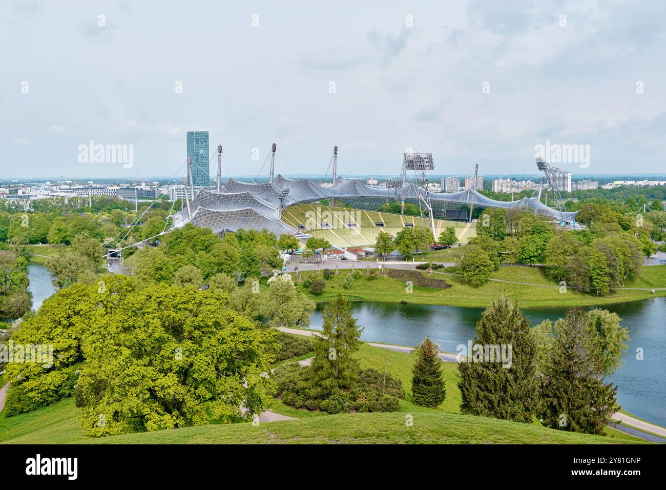 Monaco di Baviera, Germania - 18 aprile 2024: Olympiapark è un parco olimpico costruito per le Olimpiadi estive del 1972 Foto Stock
