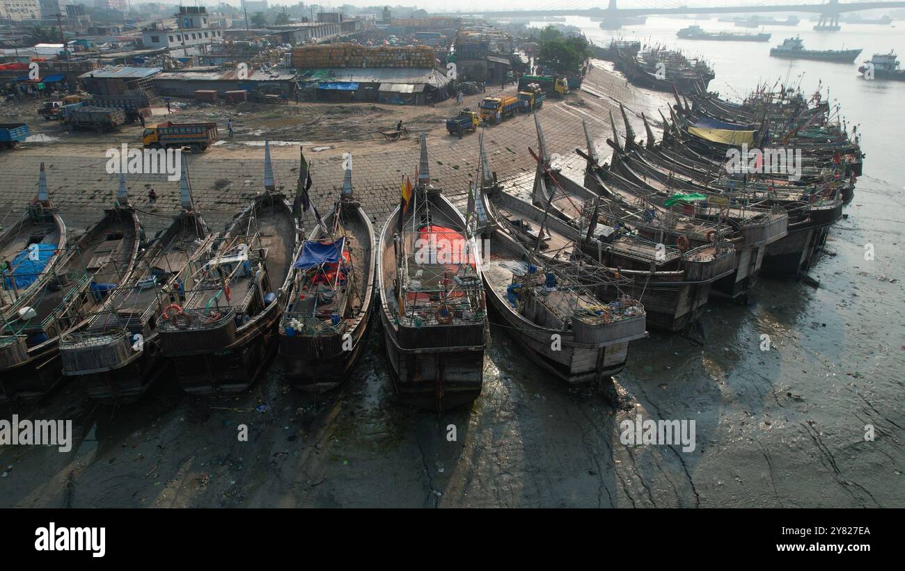 Vista aerea del mercato del pesce, della divisione Chittagong, di Chittagong, Bangladesh Foto Stock