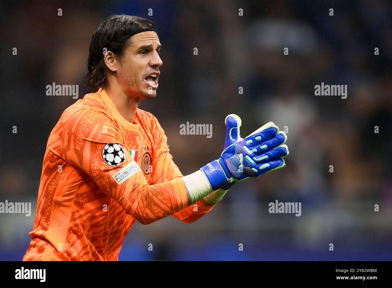 Milano, Italia. Ottobre 2024. Yann Sommer del FC Internazionale reagisce durante la partita di calcio della fase di UEFA Champions League 2024/25 tra FC Internazionale e FK Crvena Zvezda. Crediti: Nicolò campo/Alamy Live News Foto Stock