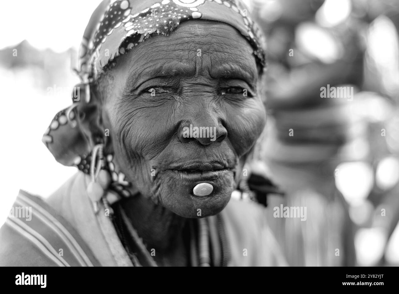 Una vecchia donna Pokot ad Amudat Karamoja - Uganda Foto Stock