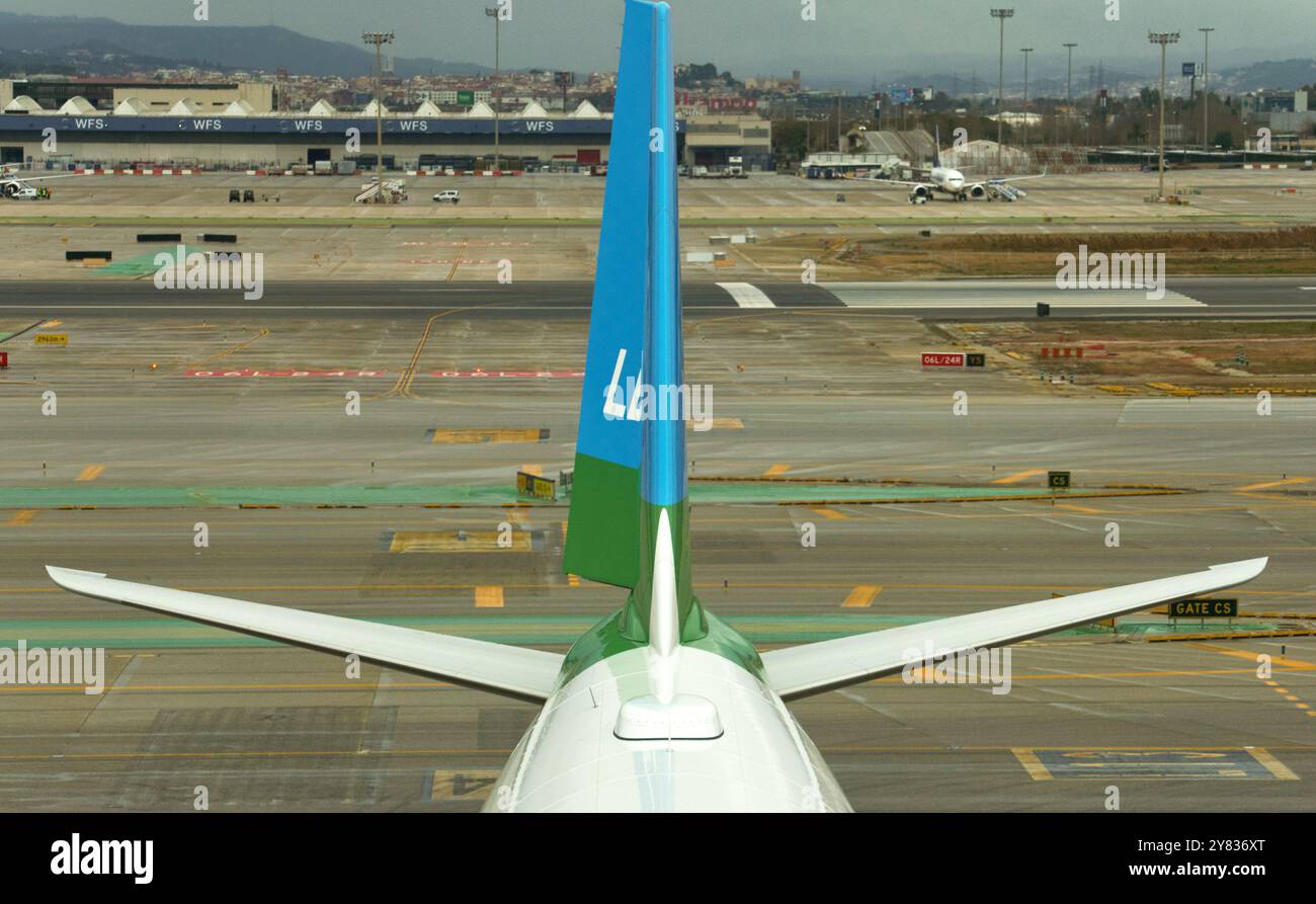 Al campo dell'aeroporto El Prat di Barcellona Foto Stock