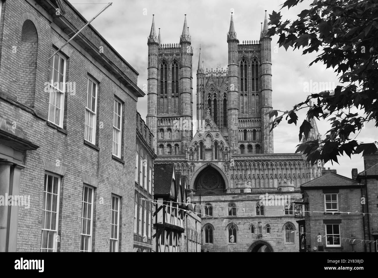 Lincoln Cathedral, chiamata anche Lincoln Minster e formalmente Chiesa della Beata Vergine Maria di Lincoln, Lincolnshire, Regno Unito. Foto Stock