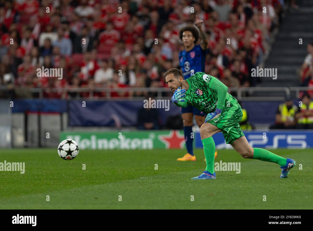 2 ottobre 2024. Lisbona, Portogallo. Il portiere sloveno dell'Atletico Jan Oblak (13) in azione durante la partita della fase a gironi della UEFA Champions League, Benfica vs Atletico de Madrid crediti: Alexandre de Sousa/Alamy Live News Foto Stock