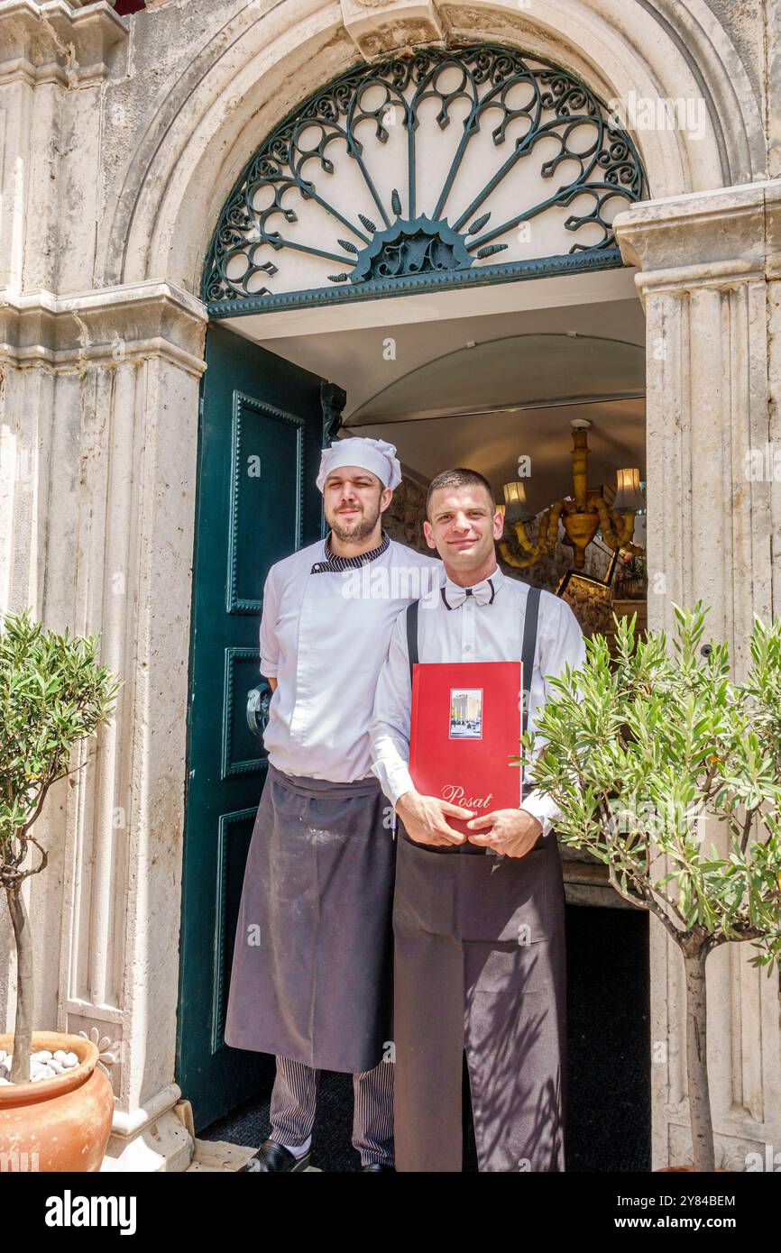 Dubrovnik Croazia, città vecchia, Ulica Street uz Posat, ristorante Posat, Balcani croati Europa Europa europea, i visitatori viaggiano in tour touri Foto Stock