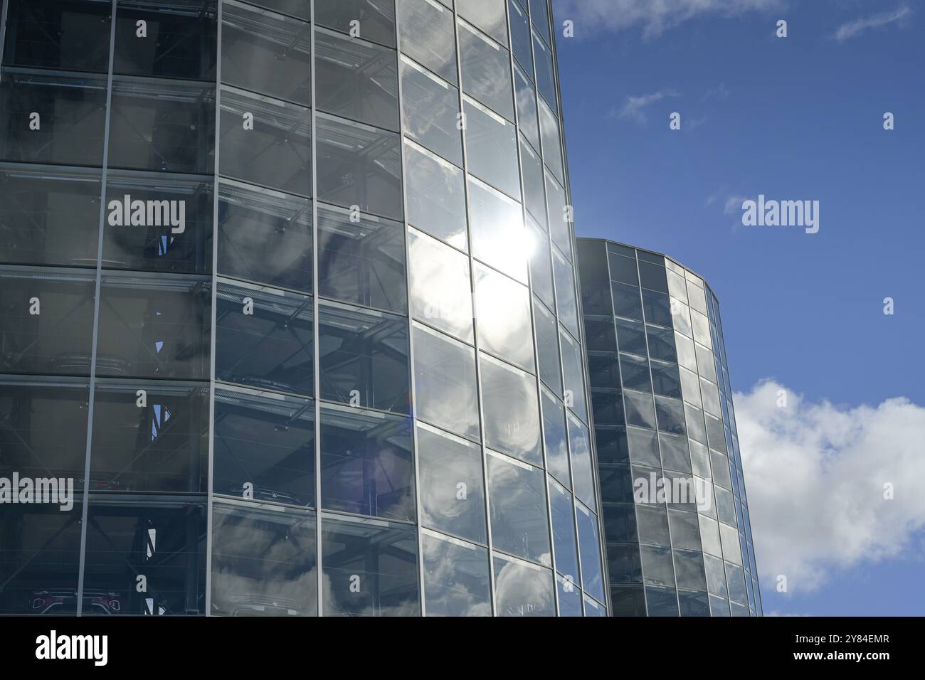 Car Towers, Autostadt Volkswagen, Wolfsburg, bassa Sassonia, Germania, Europa Foto Stock