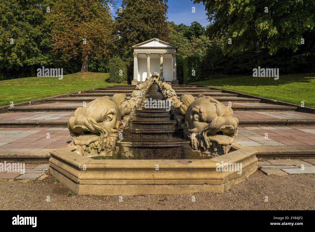 Vista della fontana nel giardino Neuwerk del castello di Gottorf nello Schleswig, Germania, Europa Foto Stock