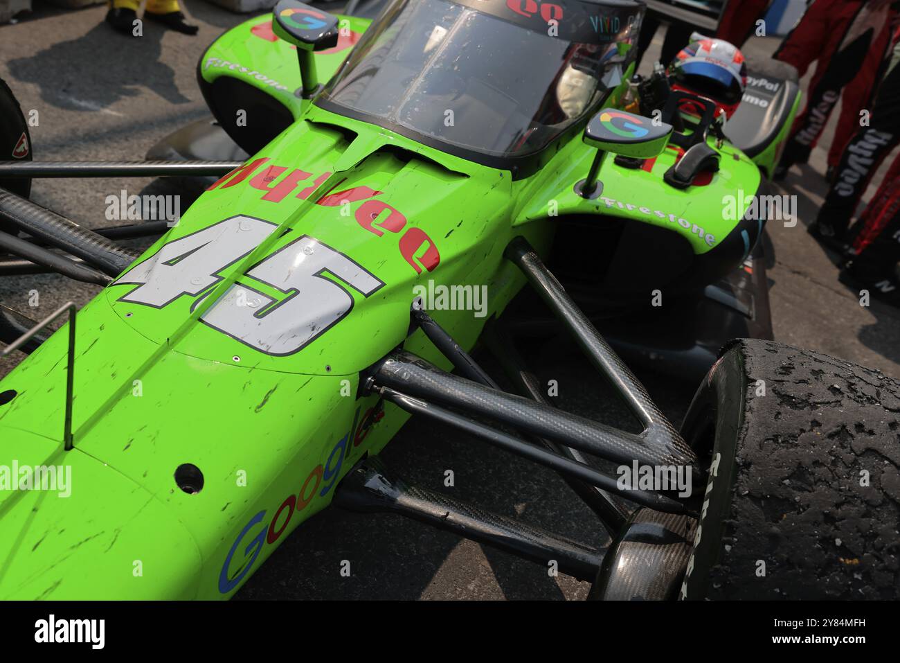 CHRISTIAN LUNGAARD (45) di Hedensted, Danimarca, festeggia in pista la vittoria dopo aver vinto l'Honda Indy Toronto a Toronto, ON, CAN Foto Stock