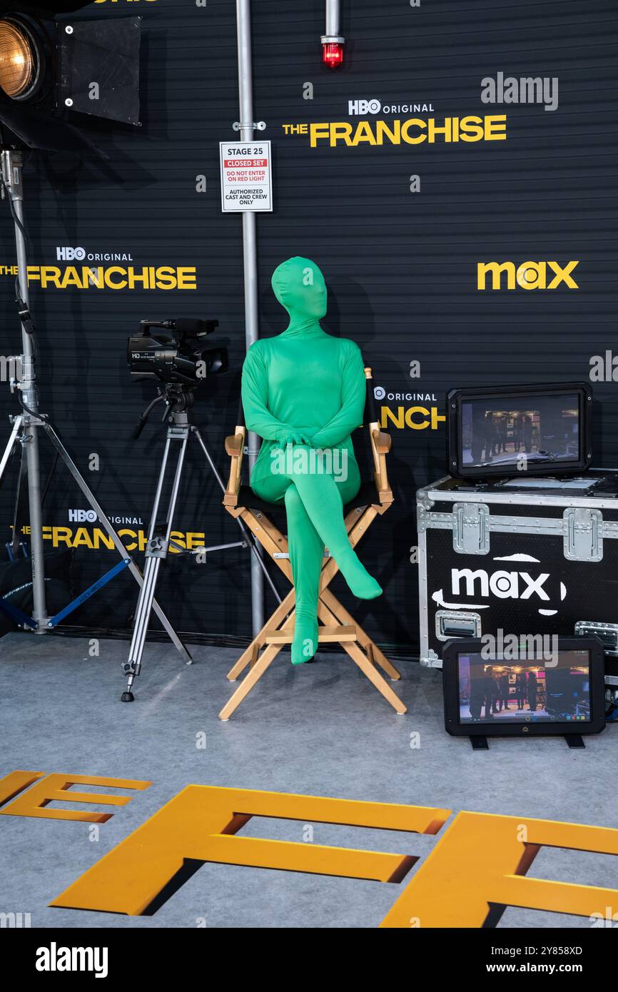 Los Angeles, Stati Uniti. 2 ottobre 2024. Atmosphere partecipa alla prima di Los Angeles della serie originale HBO "The Franchise" al Paramount Theater il 1° ottobre 2024 a Los Angeles, California. Foto: Boston Schulz/imageSPACE credito: Imagespace/Alamy Live News Foto Stock