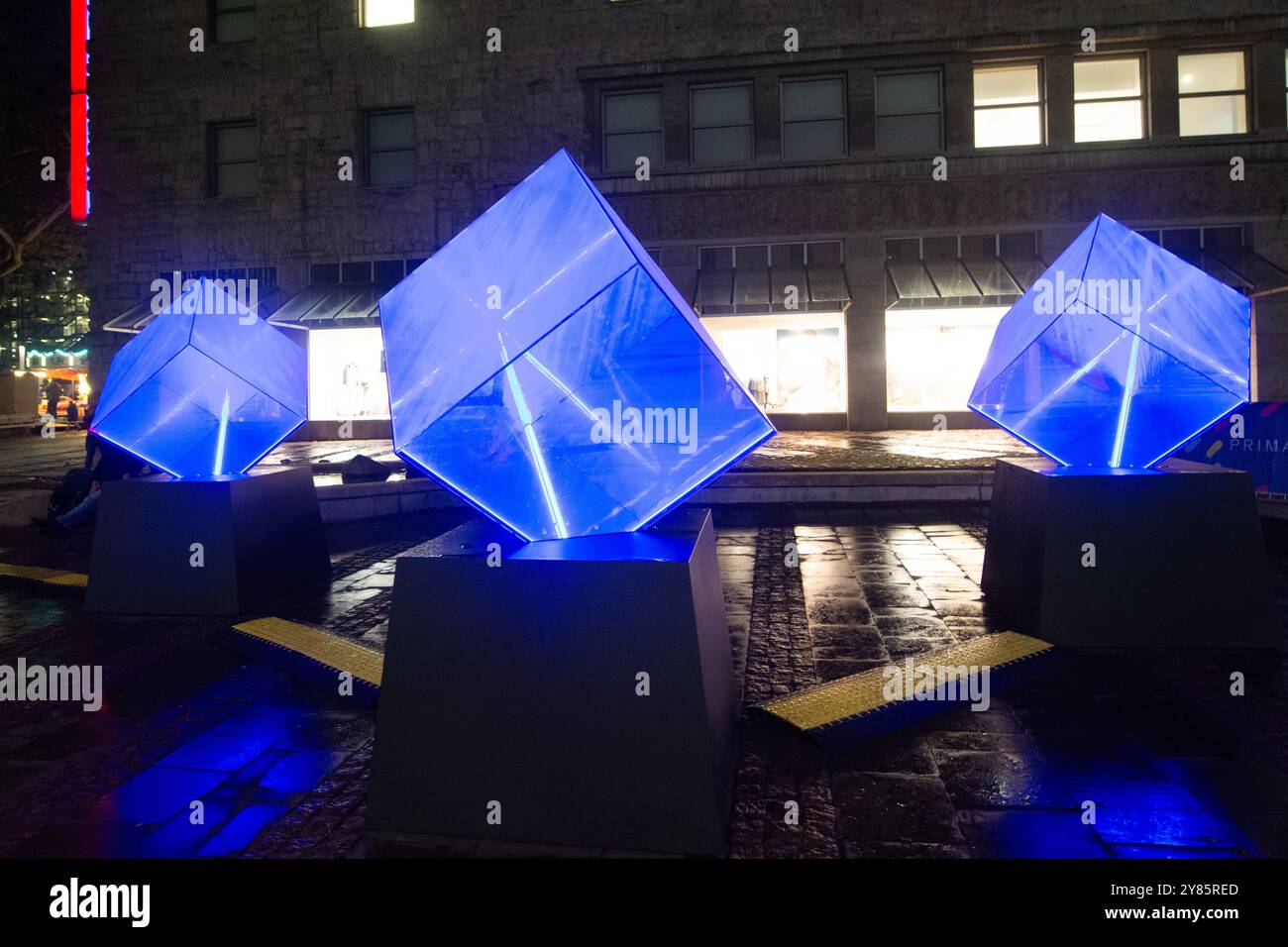 Essen, Germania. 2 ottobre 2024. L'installazione artistica dell'artista rumeno Daniel Popescu si vede durante l'apertura dell'Essen Light Festival 2024 ad Essen, Germania, il 2 ottobre 2024. (Foto di Ying Tang/NurPhoto) credito: NurPhoto SRL/Alamy Live News Foto Stock
