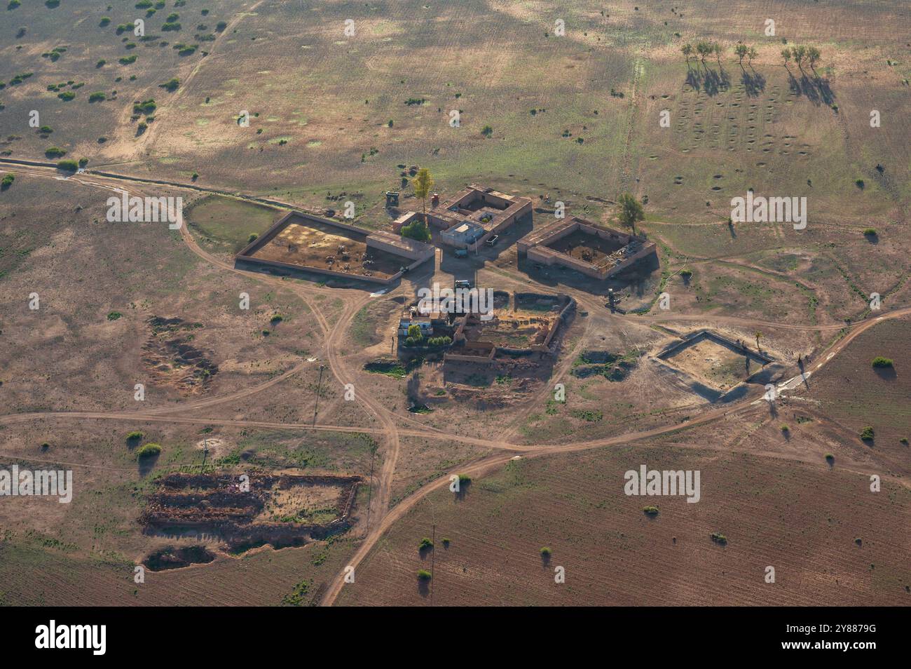 Ammira da una mongolfiera la terra rurale intorno a Marrakech, Marocco, nord Africa Foto Stock