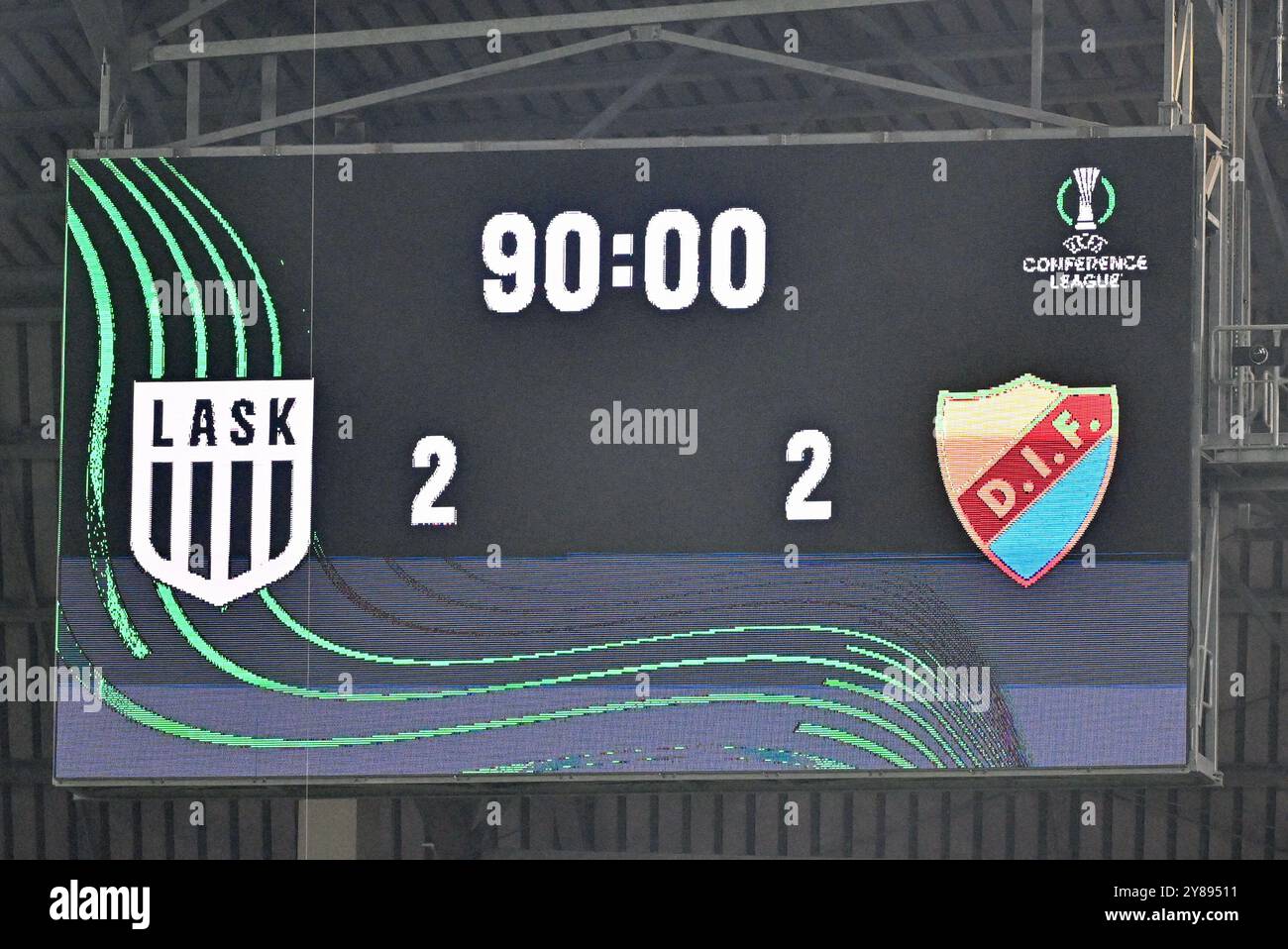 Linz, Austria. 3 ottobre 2024. LINZ, AUSTRIA - 3 OTTOBRE: Il tabellone segnapunti con il risultato durante la fase MD1 della UEFA Conference League 2024/25 tra LASK e Djurgarden Oberoesterreich Arena il 3 ottobre 2024 a Linz, Austria.241003 SEPA 20 101 - 20241003 PD11134 credito: APA-PictureDesk/Alamy Live News Foto Stock