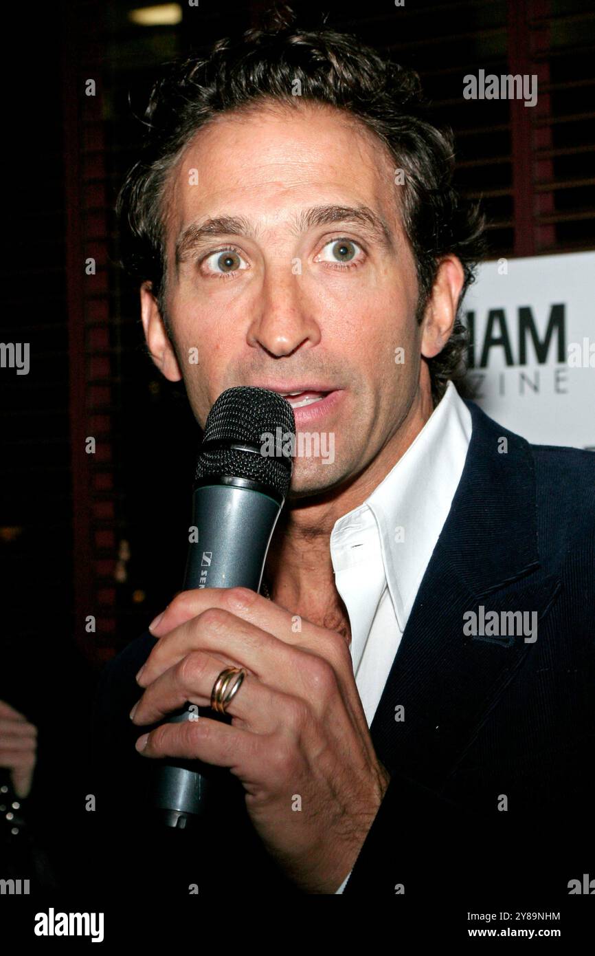 New York, New York, Stati Uniti. 23 ottobre 2006. Il Dr. Jonathon Levine al numero 101 Hottest Batchelors e al decimo anniversario di Angelo e Maxies ad Angelo e Maxies. Crediti: Steve Mack/Alamy Foto Stock