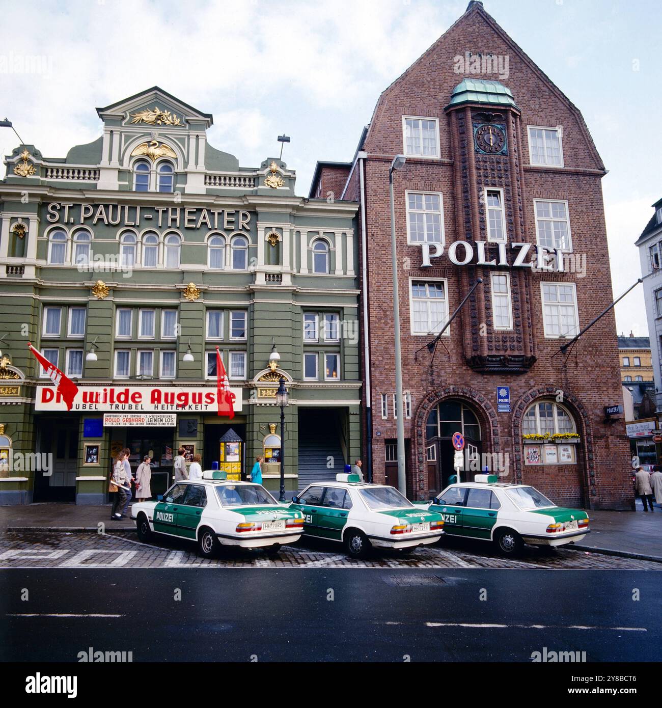 DAS St. Pauli-Theater neben der Davidwache auf der Reeperbahn, Hamburg um 1986. 90020000582 Foto Stock