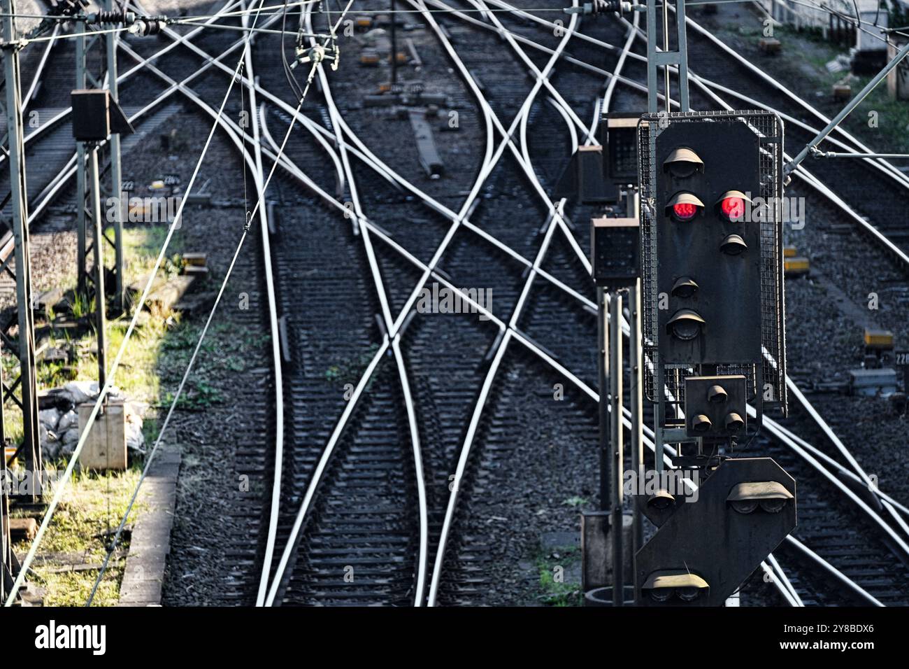 Binari ferroviari presso la stazione centrale di Amburgo, Germania, Gleisanlagen am Hauptbahnhof di Amburgo, Germania Foto Stock