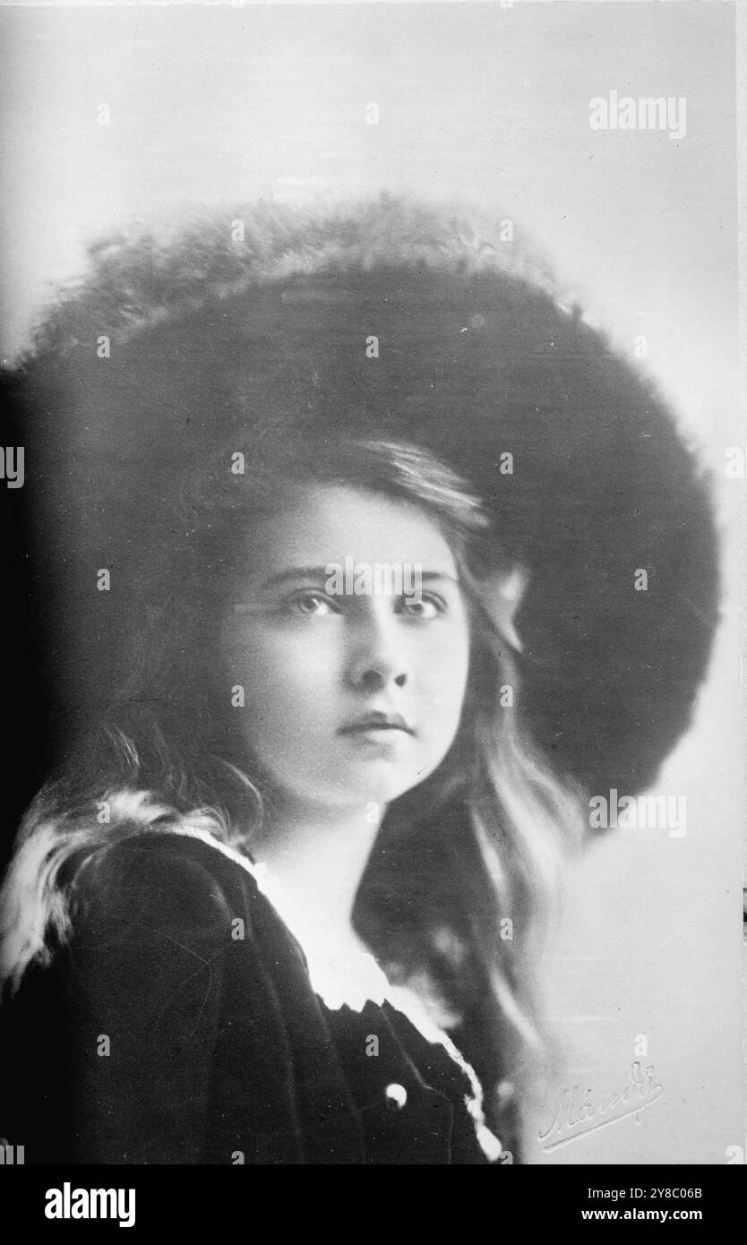 Principessa Maria, Jugoslavia, foto mostra la principessa Maria (Mignon) di Romania (1900-1961) che sposò re Alessandro i nel 1922 e divenne regina madre della Jugoslavia nel 1934.., tra il 1910 CA e il 1915 CA, Glass negatives, 1 negative: Vetro; 5 x 7 pollici. o più piccolo. Foto Stock