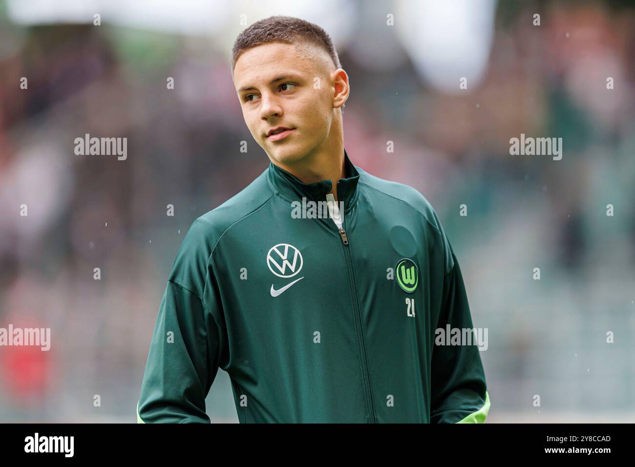 Firo : 28.09.2024, calcio, calcio, 1. Campionato, 1. Bundesliga, VfL Wolfsburg - VfB Stuttgart Bence Dardai (VfL Wolfsburg) Ritratto, Foto Stock