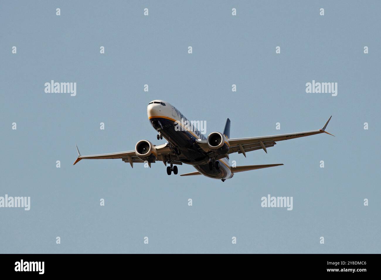 Boeing 737 in arrivo. Foto Stock
