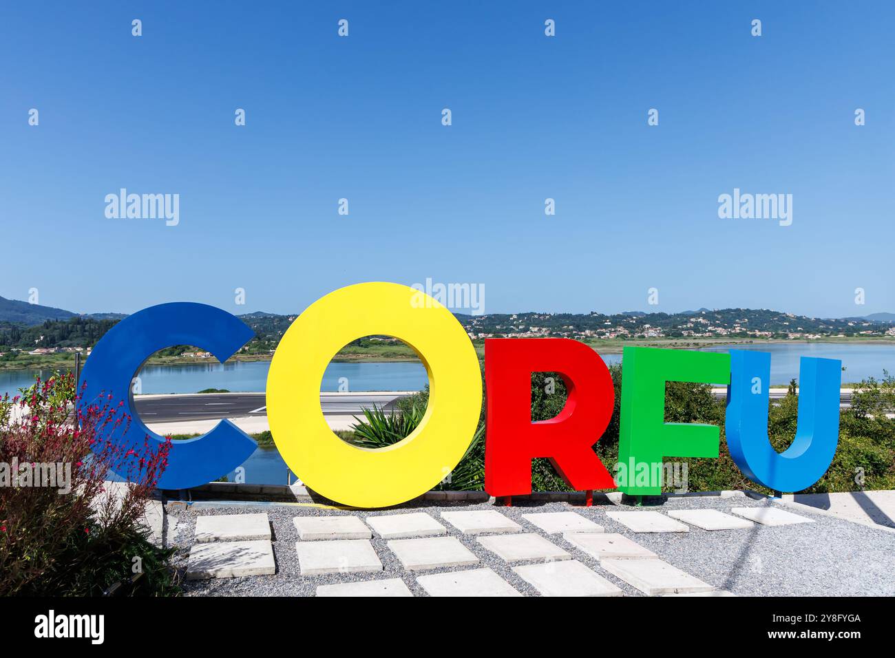 Insegna a Corfù in Kanoni con copia copia dello spazio vacanza sull'isola di Corfù in Grecia Foto Stock