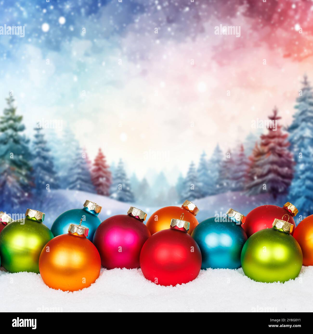 Cartolina di Natale con sfondo foresta invernale spazio copiato quadrato neve decorazione Foto Stock
