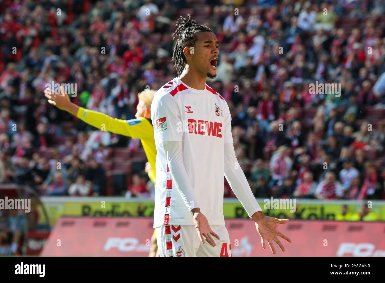 Damion Downs (Koeln n. 42), GER, 1. FC Koeln vs. SSV Ulm 1846 , 2. Fussball-Bundesliga, 6. Spieltag, Saison 2024/2025, LE NORMATIVE DFL VIETANO QUALSIASI USO DI FOTOGRAFIE COME SEQUENZE DI IMMAGINI E/O QUASI-VIDEO, 05.10.2024 foto: Eibner-Pressefoto/Joerg Niebergall Foto Stock