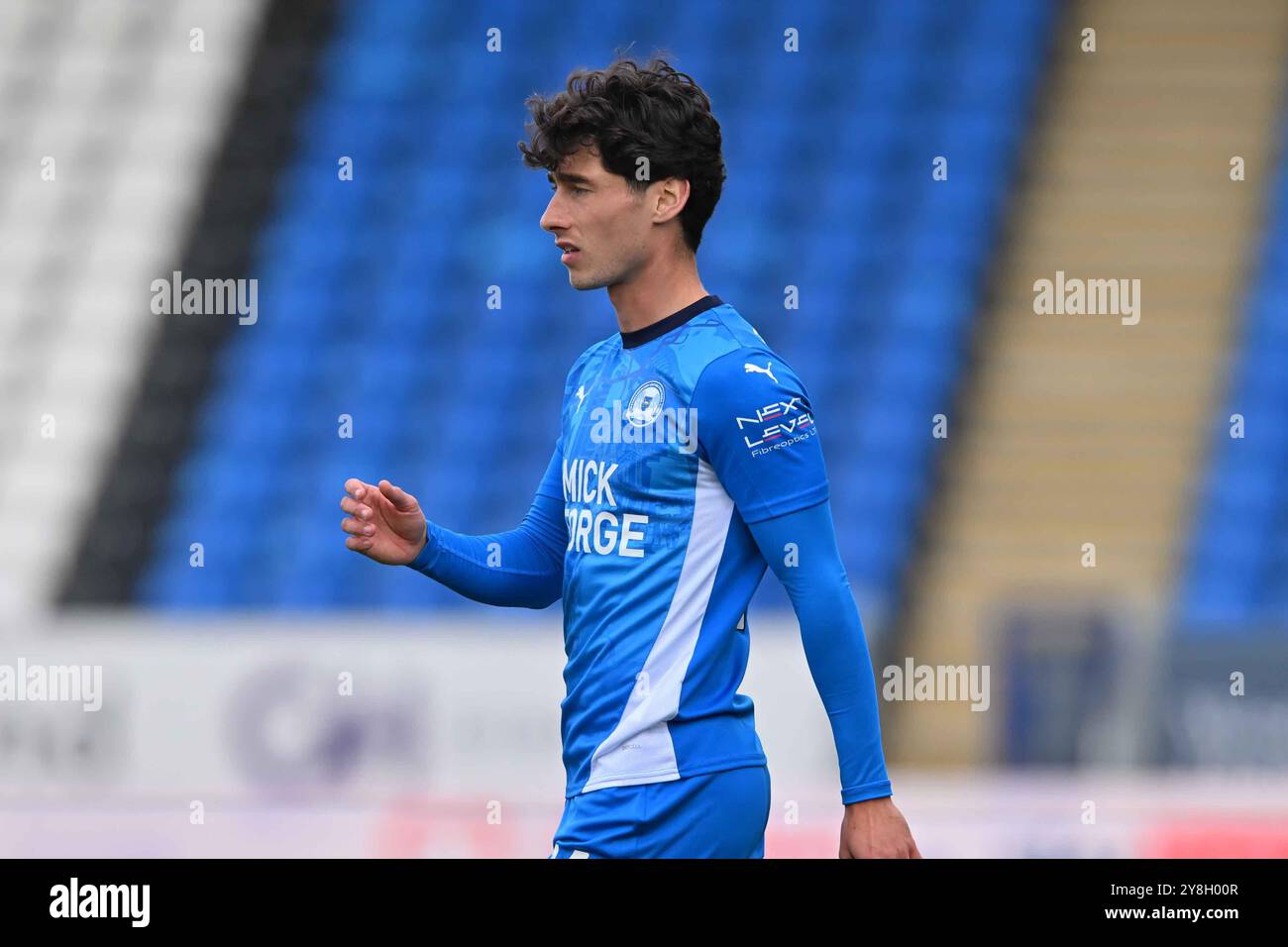 Joel Randall (14 Peterborough United) durante la partita Sky Bet League 1 tra Peterborough e Stevenage a London Road, Peterborough, sabato 5 ottobre 2024. (Foto: Kevin Hodgson | mi News) crediti: MI News & Sport /Alamy Live News Foto Stock