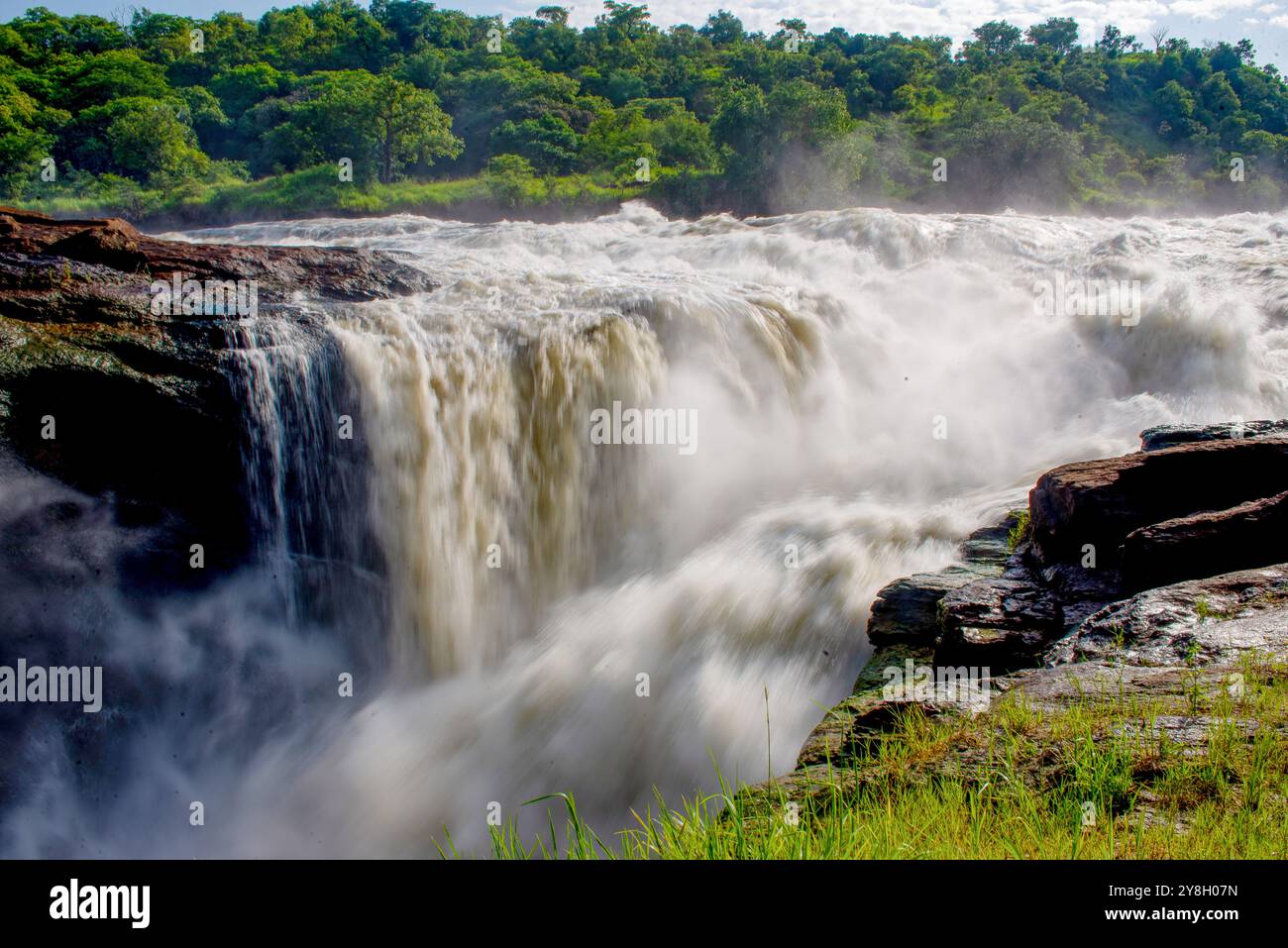 Le cascate Murchison sul fiume Nilo in Uganda sono considerate le cascate più forti del mondo Foto Stock Le cascate Murchison sul fiume Nilo in Uganda sono considerate le cascate più forti del mondo Foto Stock