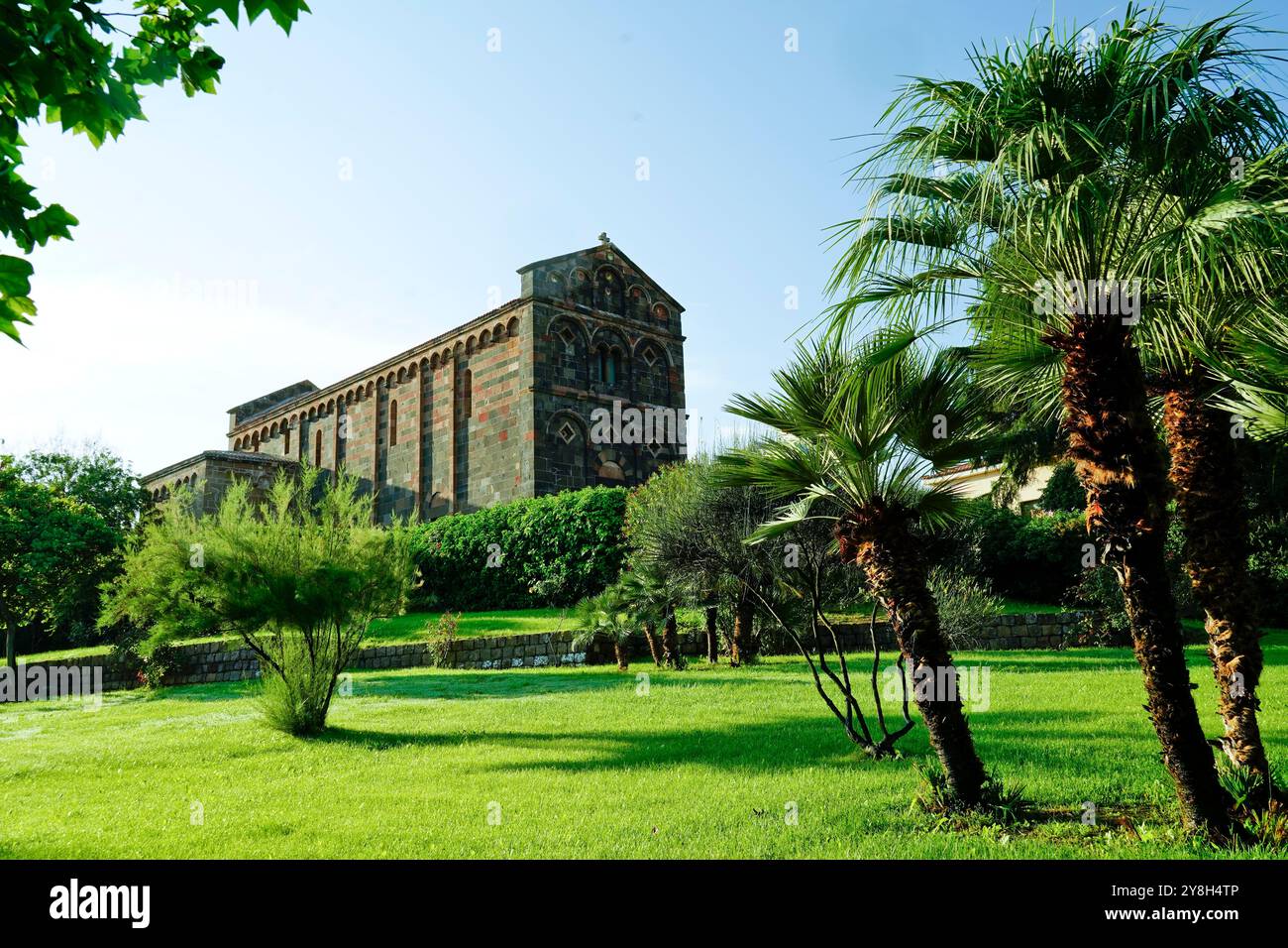 La chiesa in stile romanico di San Nicola ad Ottana, Sardegna, Italia Foto Stock