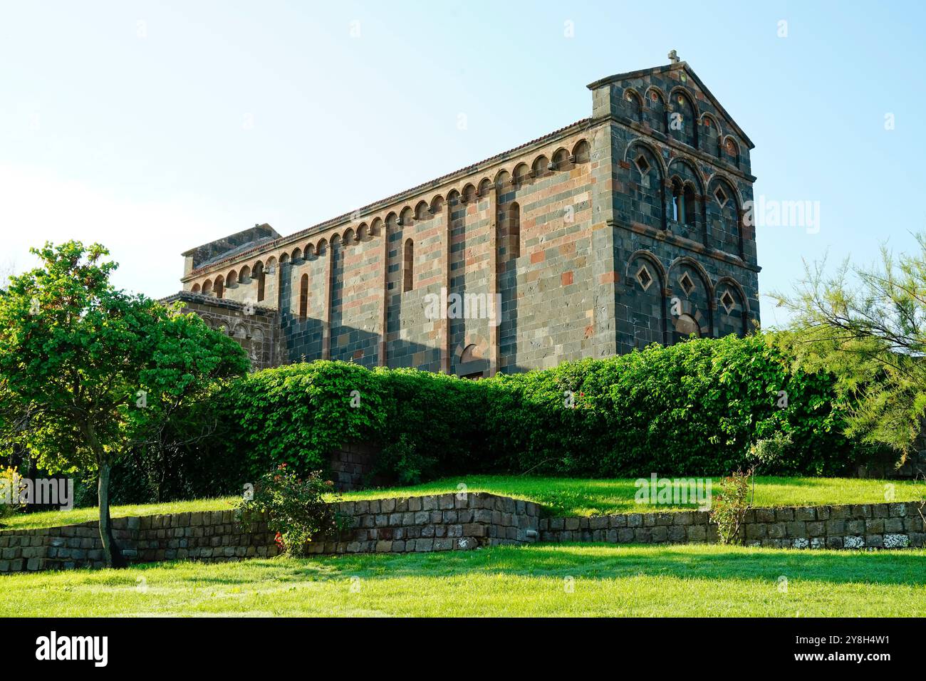 La chiesa in stile romanico di San Nicola ad Ottana, Sardegna, Italia Foto Stock
