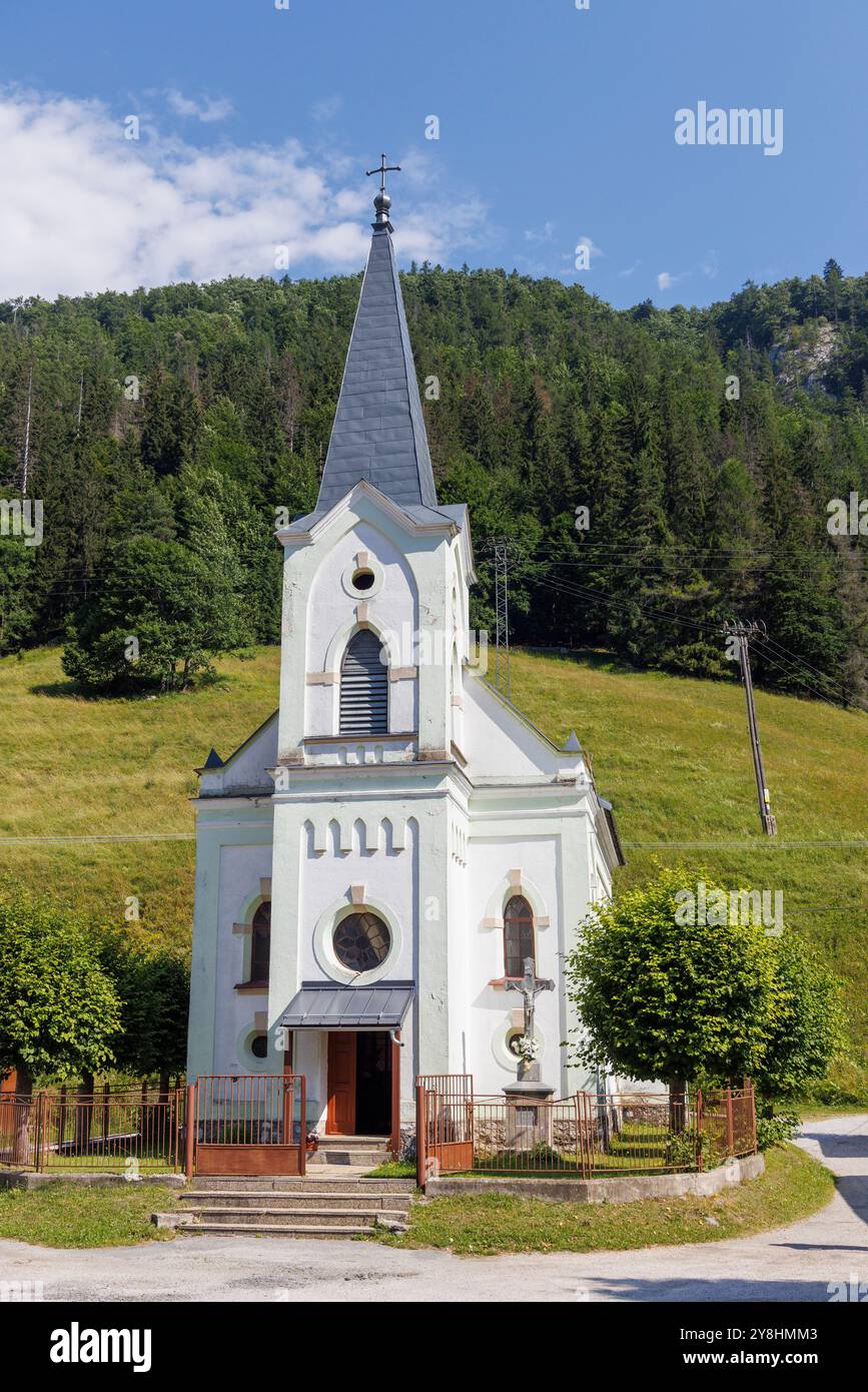 Chiesa di Stratená, un villaggio nel distretto di Rožňava, Slovacchia Foto Stock Chiesa di Stratená, un villaggio nel distretto di Rožňava, Slovacchia Foto Stock