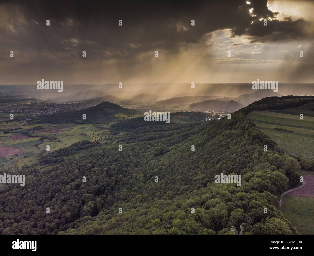 Raggi di sole la mattina presto Foto Stock