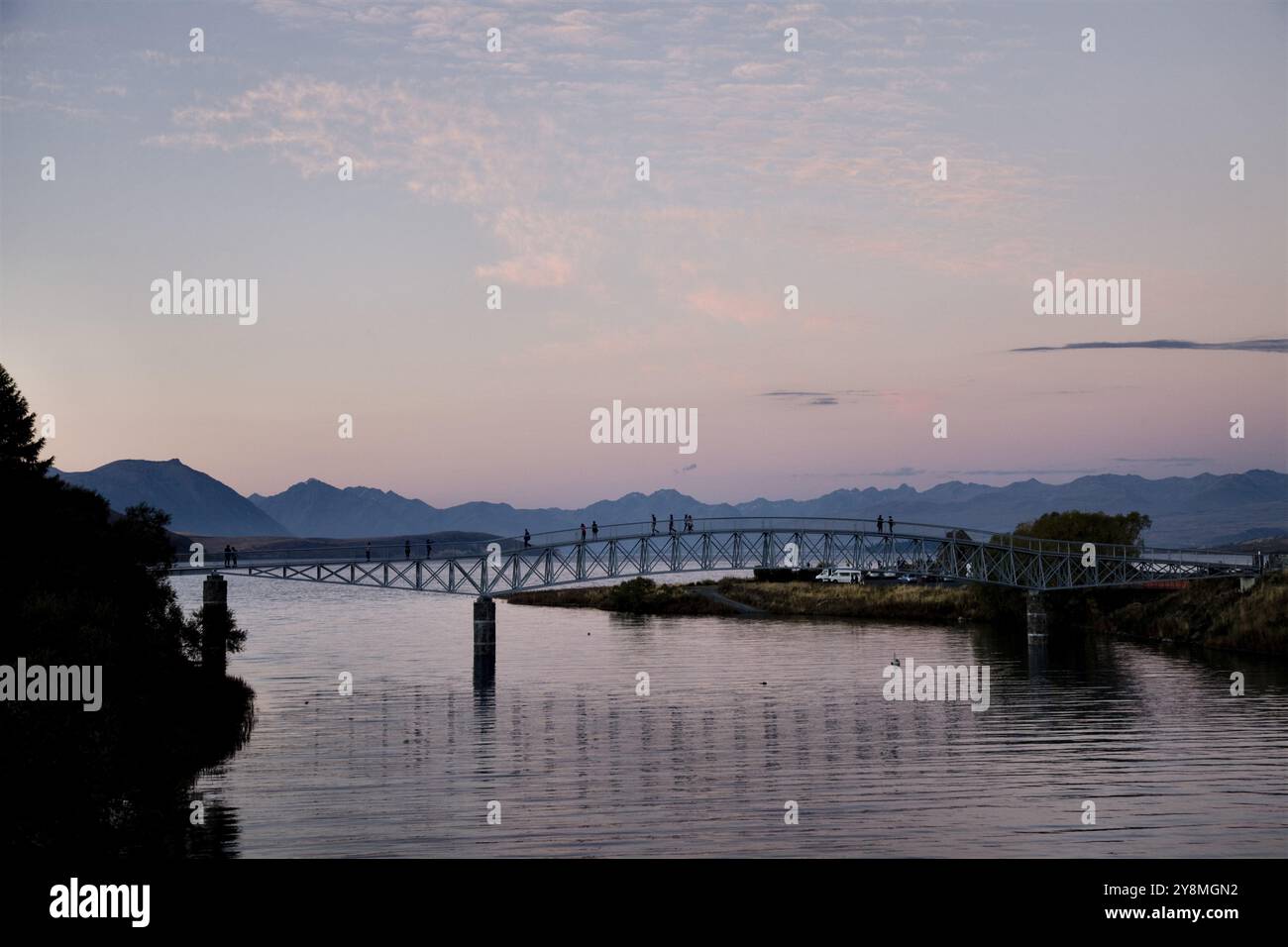 Lago Tekapo Nuova Zelanda la luce del tramonto sul lago Foto Stock