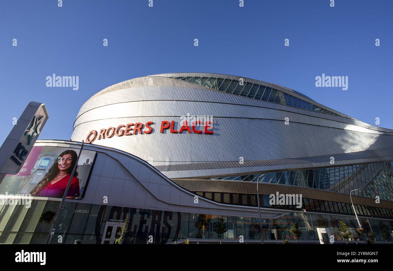 I grattacieli e la scena urbana del centro di Edmonton City Foto Stock