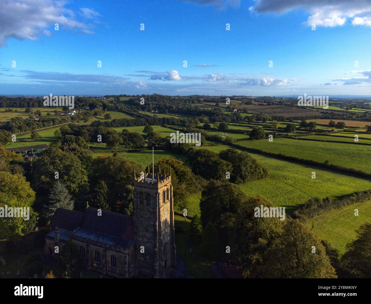 Una vista della campagna del Nottinghamshire dalla Greasley Church, una storica chiesa del XV secolo Foto Stock