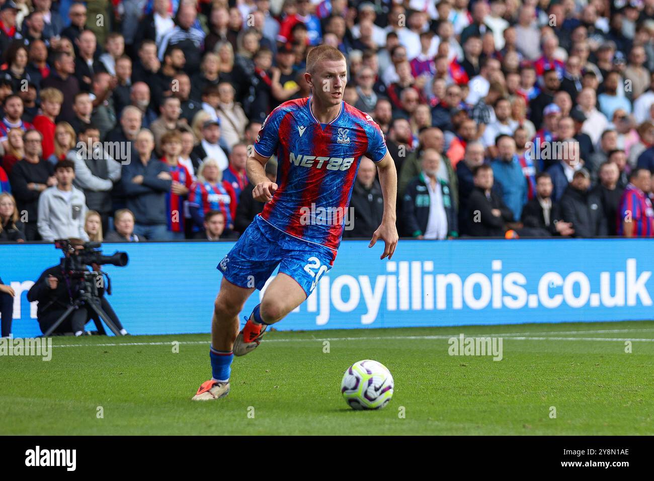 Londra, Regno Unito. 5 ottobre 2024. Adam Wharton di Crystal Palace in azione durante la partita tra Crystal Palace FC e Liverpool FC English Premier League al Selhurst Park, Londra, Inghilterra, Regno Unito il 5 ottobre 2024 Credit: Every Second Media/Alamy Live News Foto Stock