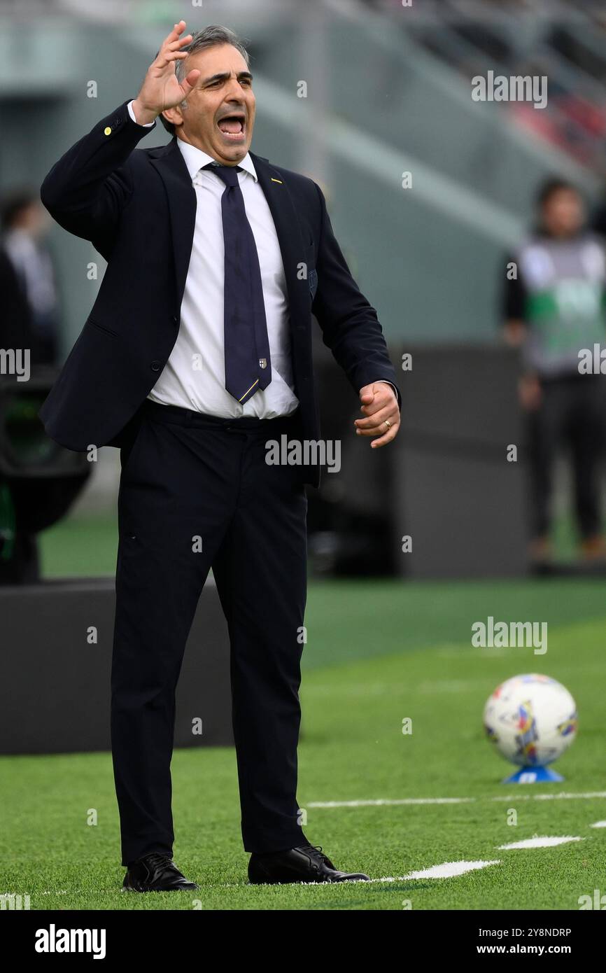 Bologna, Italia. 6 ottobre 2024. Fabio Pecchia, allenatore del Parma calcio, reagisce durante la partita di serie A tra Bologna FC e Parma calcio allo stadio Renato Dall'Ara di Bologna, 6 ottobre 2024. Crediti: Insidefoto di andrea staccioli/Alamy Live News Foto Stock