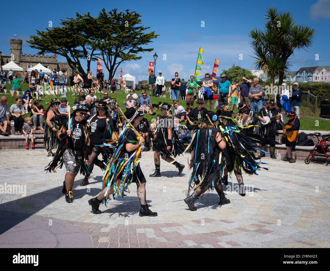 Border morris Dancers, Bude, Cornovaglia, Regno Unito Foto Stock