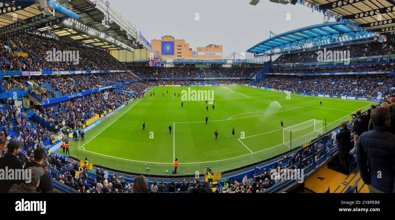 Chelsea, Londra, Regno Unito. 6 ottobre 2024. Il Chelsea Football Club gioca contro il Nottingham Forest Football Club nella partita 7 della stagione 2024/25 della Premier League presso lo stadio Stamford Bridge. Crediti: ElJayPix/Alamy Live News Foto Stock