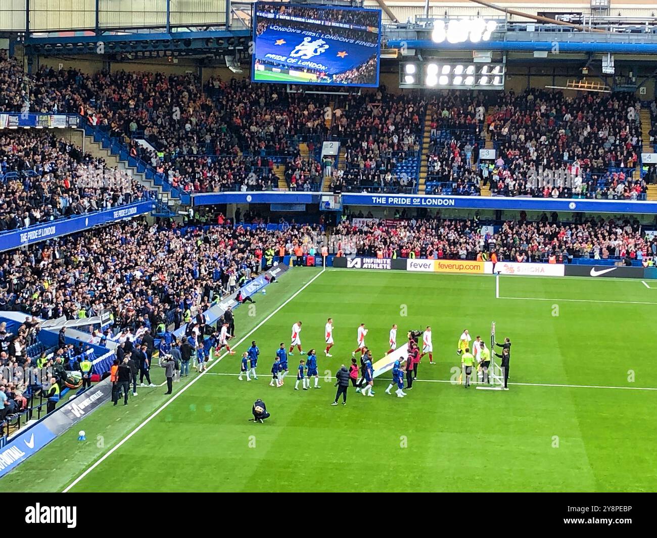 Chelsea, Londra, Regno Unito. 6 ottobre 2024. Il Chelsea Football Club gioca contro il Nottingham Forest Football Club nella partita 7 della stagione 2024/25 della Premier League presso lo stadio Stamford Bridge. Crediti: ElJayPix/Alamy Live News Foto Stock