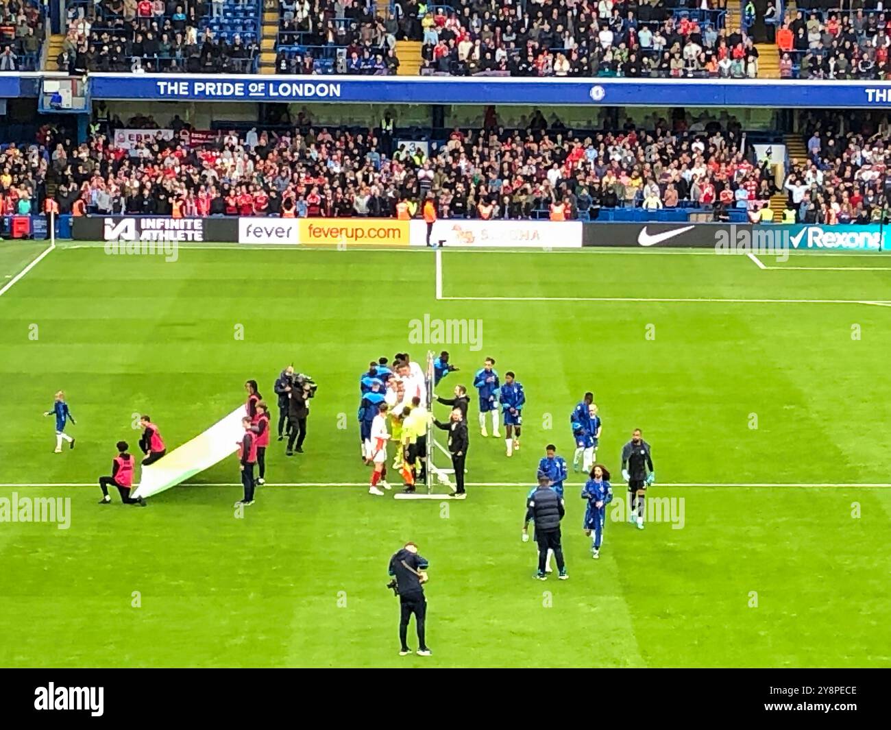 Chelsea, Londra, Regno Unito. 6 ottobre 2024. Il Chelsea Football Club gioca contro il Nottingham Forest Football Club nella partita 7 della stagione 2024/25 della Premier League presso lo stadio Stamford Bridge. Crediti: ElJayPix/Alamy Live News Foto Stock