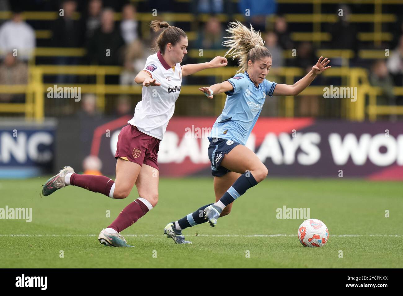 Manchester, Regno Unito. 6 ottobre 2024. Manchester City Women contro West Ham Utd Women. Super League femminile. 6 ottobre 2024 Joie Stadium Manchester INGHILTERRA -6 ottobre azione durante la partita di Super League femminile tra Manchester City e Everton al Joie Stadium il 6 ottobre 2024 a Manchester Inghilterra. Crediti: ALAN EDWARDS/Alamy Live News Foto Stock