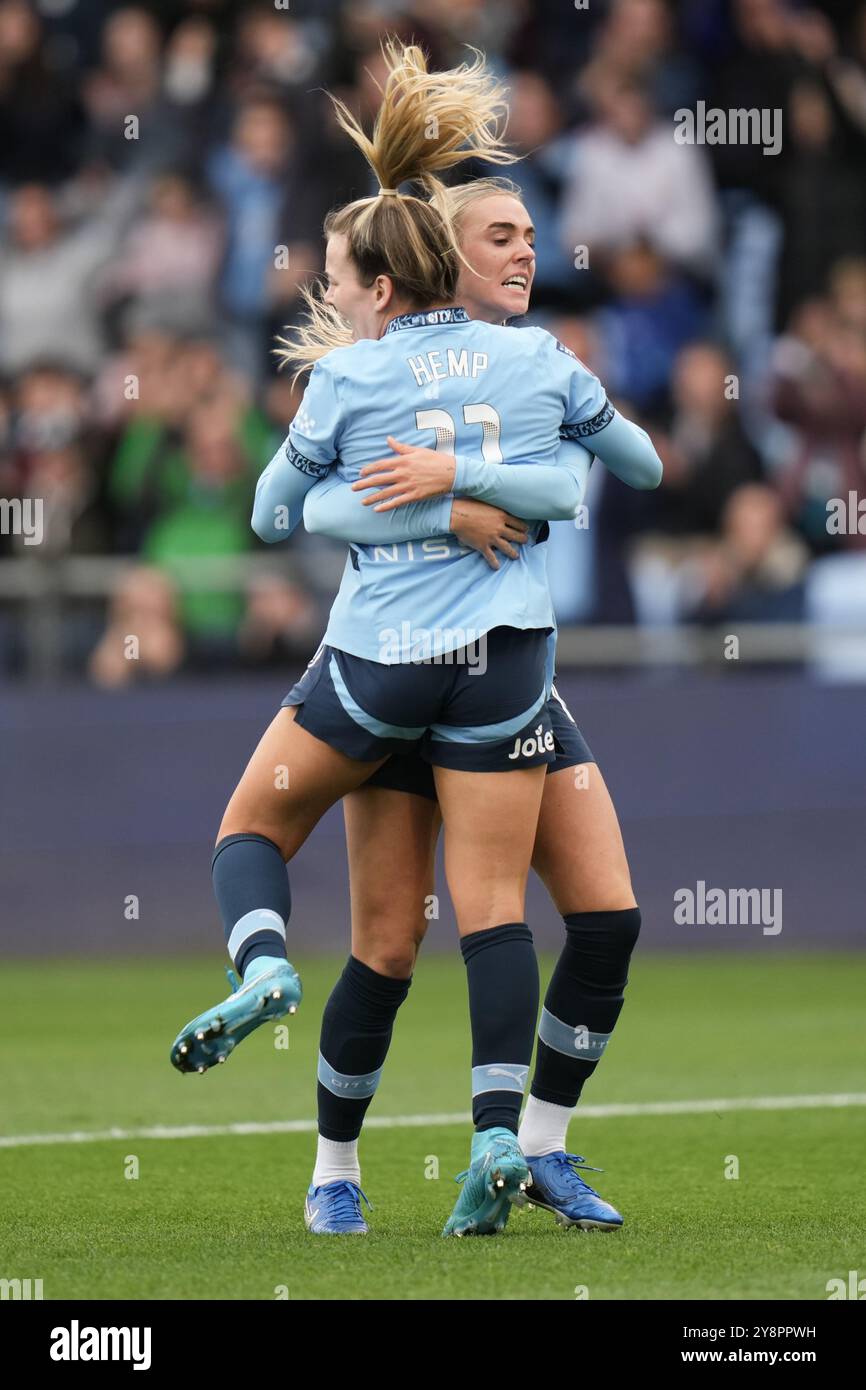 Manchester, Regno Unito. 6 ottobre 2024. Manchester City Women contro West Ham Utd Women. Super League femminile. 6 ottobre 2024 Joie Stadium Manchester INGHILTERRA - 6 ottobre il Man City celebra il primo gol durante la partita di Super League femminile tra Manchester City e Everton al Joie Stadium il 6 ottobre 2024 a Manchester Inghilterra. Crediti: ALAN EDWARDS/Alamy Live News Foto Stock