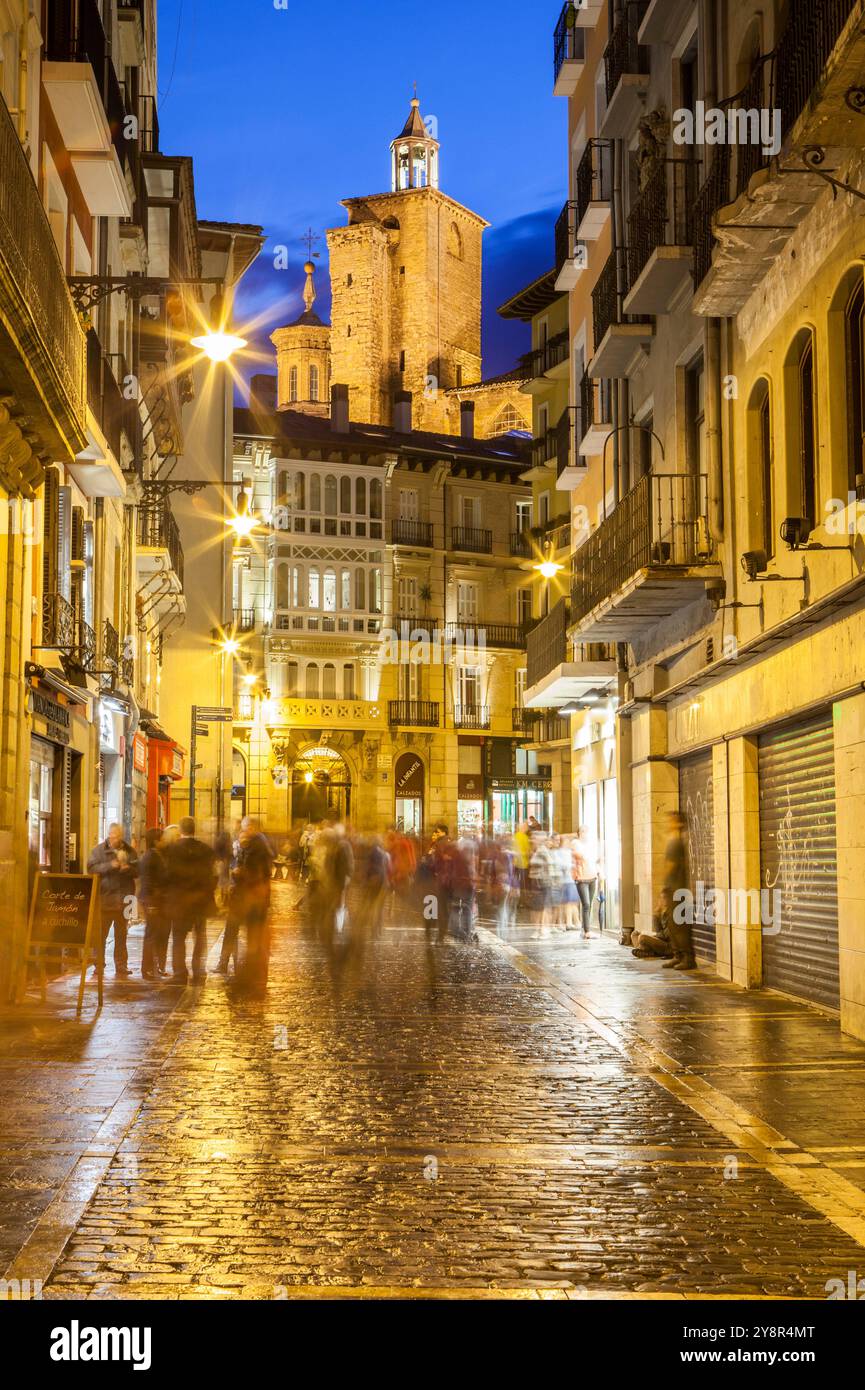 St. James Way; Chiesa di San Saturnino e chiesa di Mercaderes a Pamplona, Navarra, Spagna Foto Stock