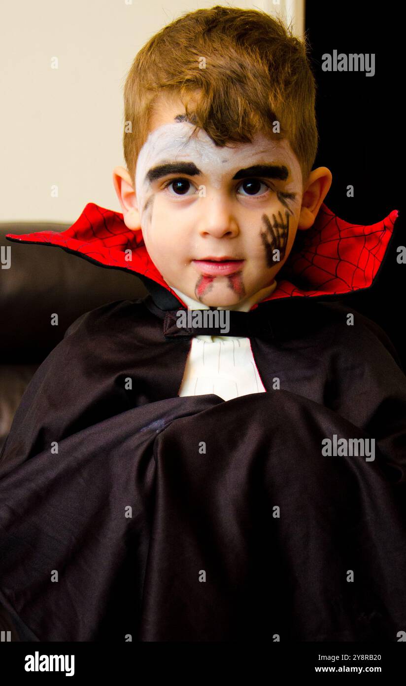 Il piccolo Dracula per Halloween Foto Stock